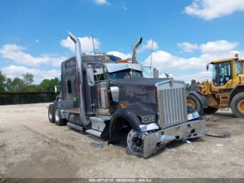  Salvage Kenworth Construction