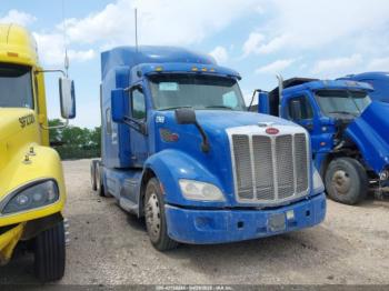  Salvage Peterbilt 579