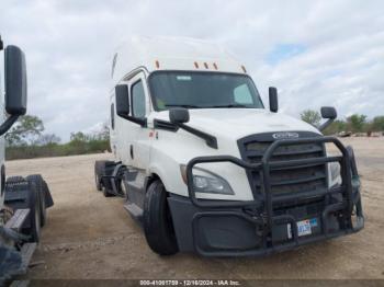  Salvage Freightliner New Cascadia 126