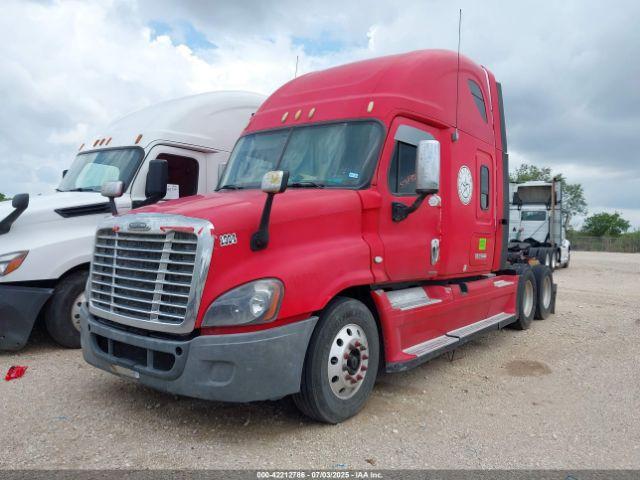  Salvage Freightliner Cascadia 125