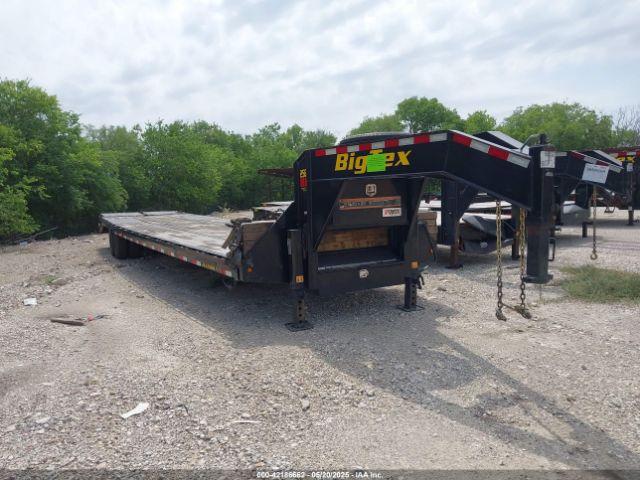  Salvage Big Tex Trailer Co I Trailer