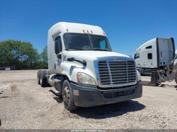  Salvage Freightliner Cascadia 125