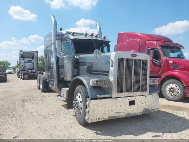  Salvage Peterbilt 379